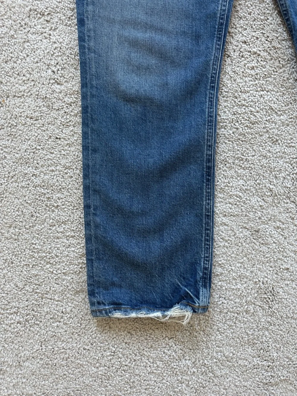 Agolde Riley High Rise Straight Crop Jeans. - Picture 4 of 5